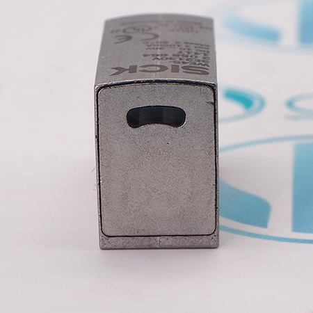 WE4S-3E2130V Оптический датчик Sick (с хранения)